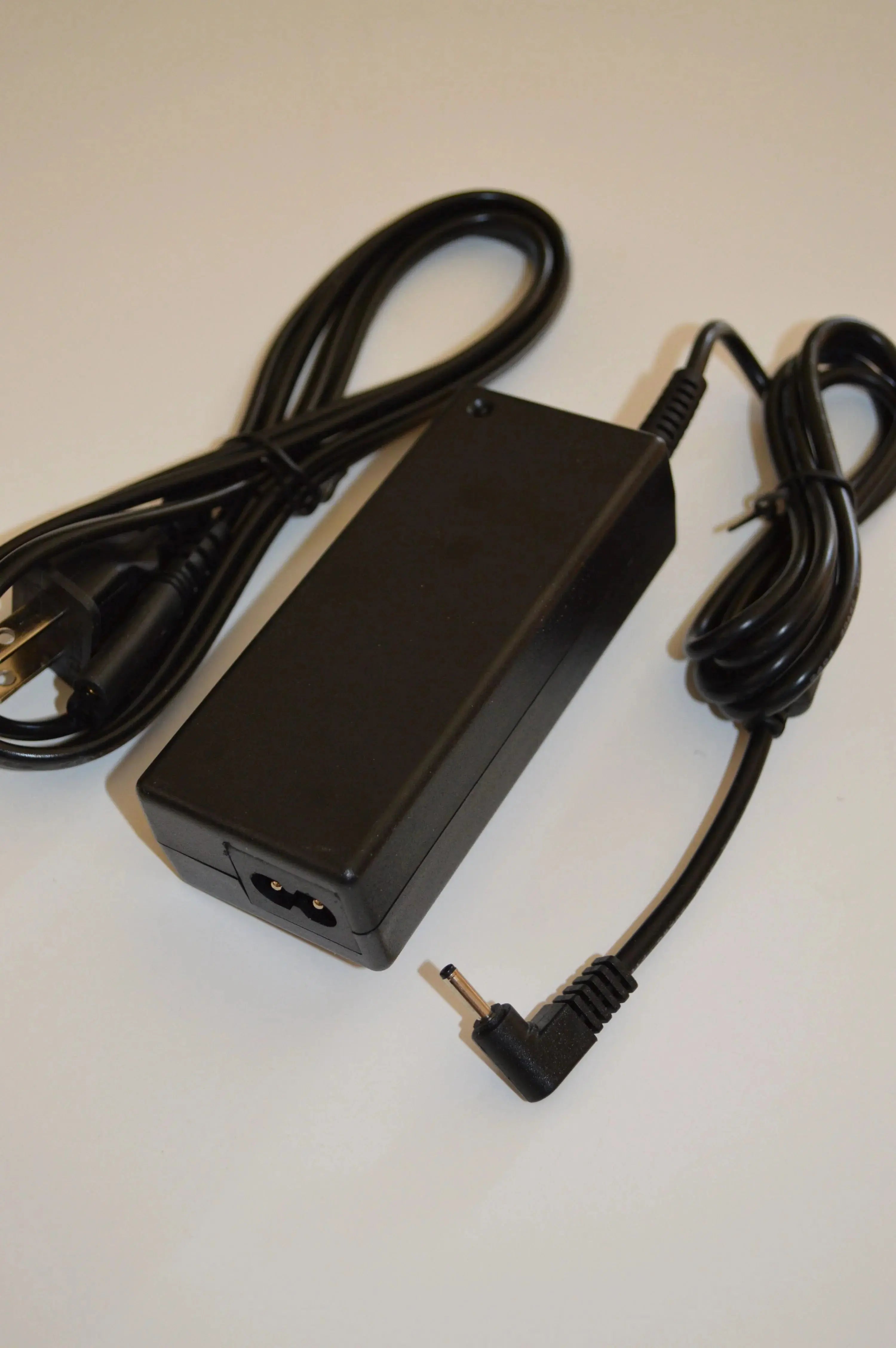 19V 2.37A 45W Aspire ES1 PA-1450-26, Chromebook 15 CB3-531-C2ZV Laptop Adapter - eBuy UAE